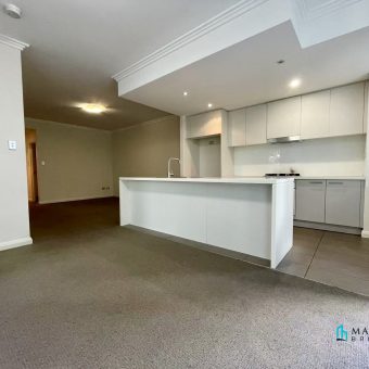 Spacious 3-Bedroom Apartment in Convenient Location of Homebush West