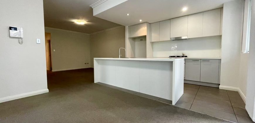 Spacious 3-Bedroom Apartment in Convenient Location of Homebush West