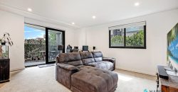 North-Facing Corner Apartment, Large Windowed Study Room, With Courtyard