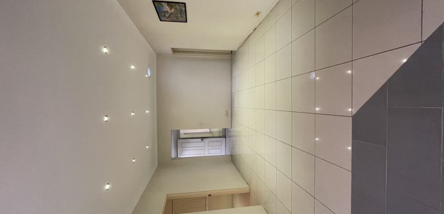 3 Bedrooms Granny Flat In Prime Location of Rydalmere