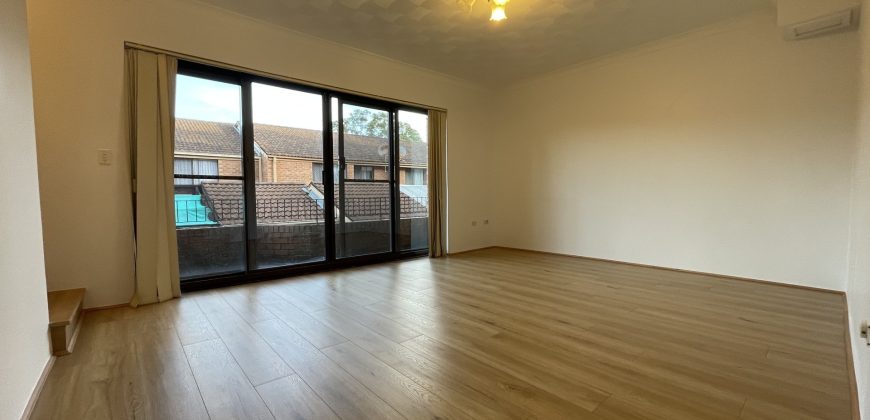 Newly Renovated 3-Bedroom Townhouse In Carlingford