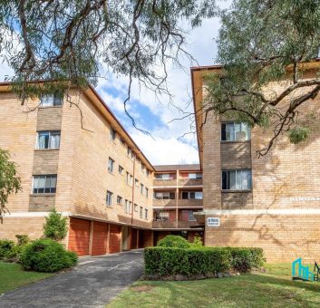 Off The Market Sale, Double Brick with Garage, Central Eastwood Convenience