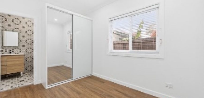 2-Bedroom Timber Floor Granny flat at Convenient Location