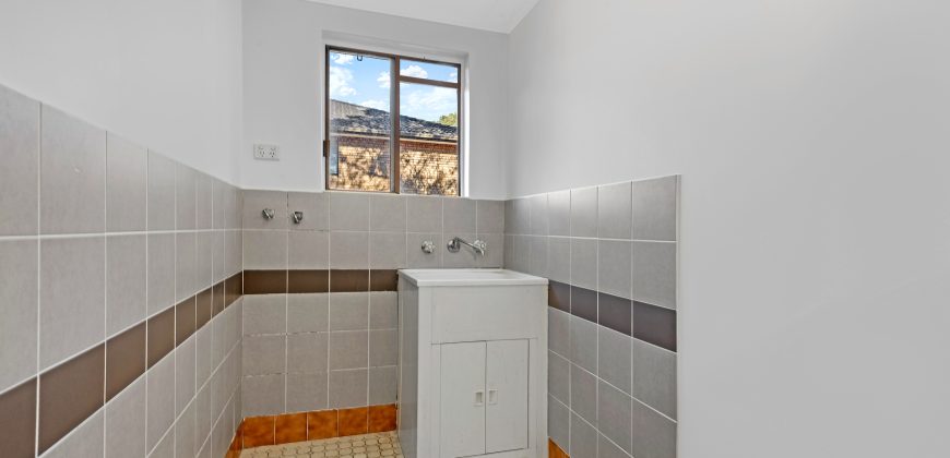 Full Brick 2 Bed Unit Total 128sqm!