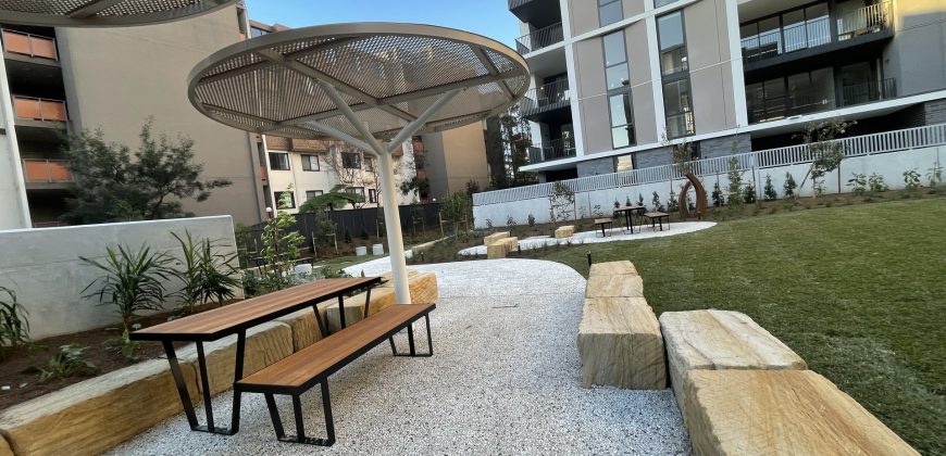 Luxury Brand-New 2-Bedroom Apartment In Prime Location