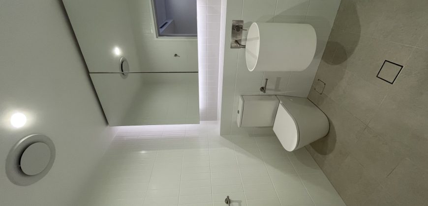 Luxury Brand-New 2-Bedroom Apartment In Prime Location