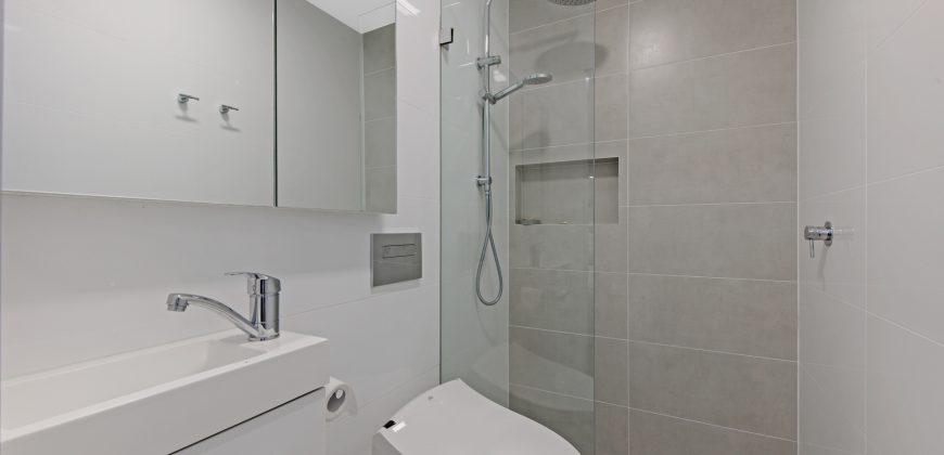 Sold By Alex Cheng 0425 666 655 “Maison Bridge Property”