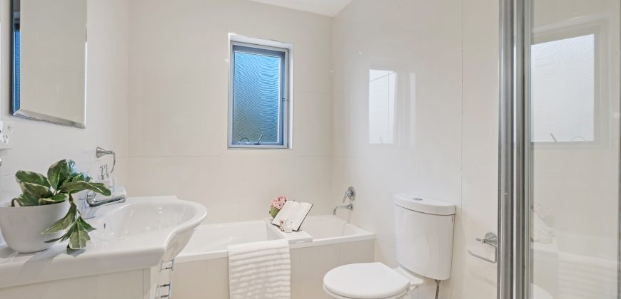 Sold By Sandy Shi & William Cheng “Maison Bridge Property”