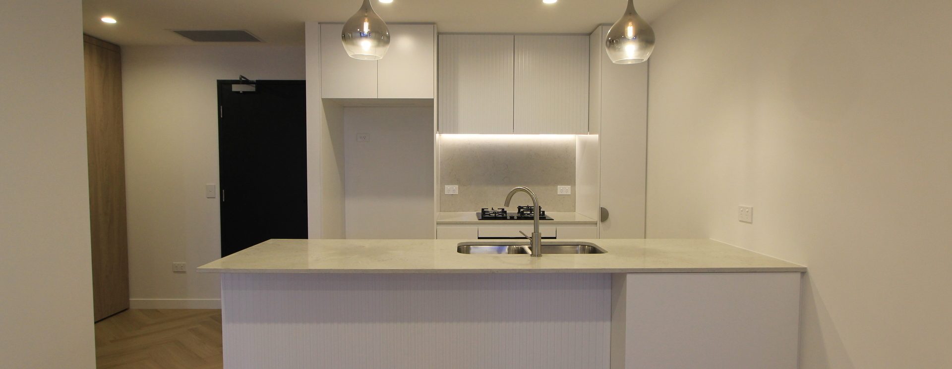 Luxury Brand-New 2-Bedroom Apartment In Prime Location