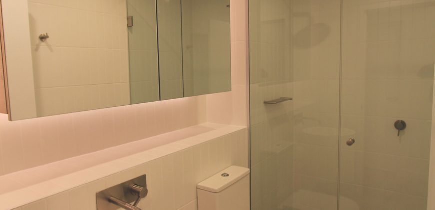 Luxury Brand-New 2-Bedroom Apartment In Prime Location