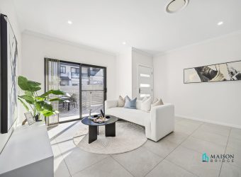 Contemporary Elegance with Family Functionality in Prime Location