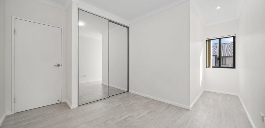 Contemporary Elegance with Family Functionality in Prime Location