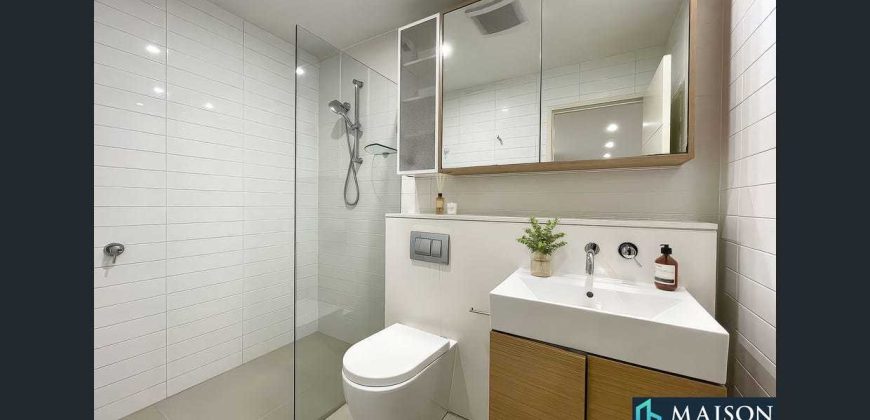 One Bedroom + Study Apartment in Coveted Riverside Precinct