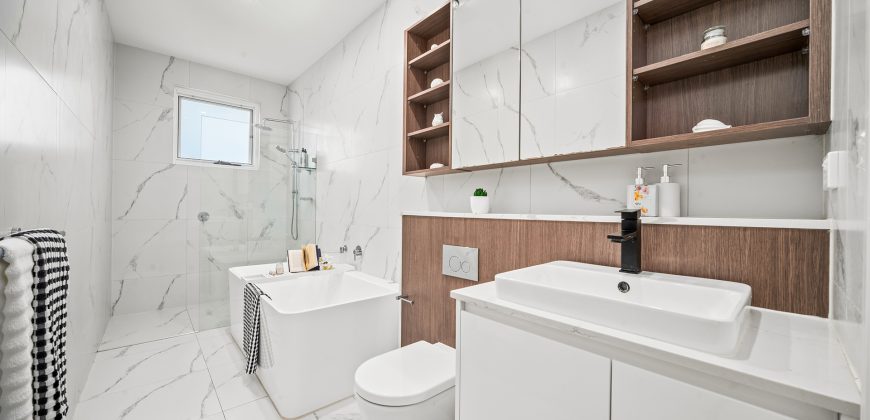 Modern North-Facing Duplex, Expansive Tri Level Design