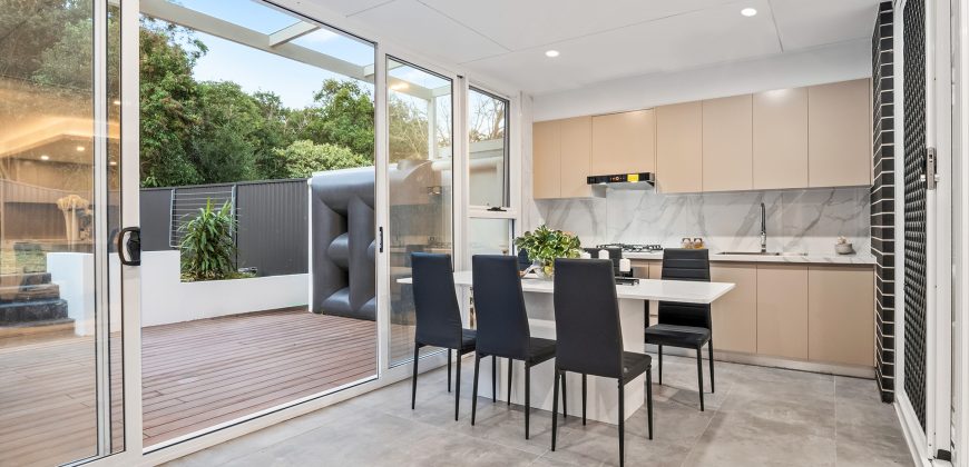 Modern North-Facing Duplex, Expansive Tri Level Design