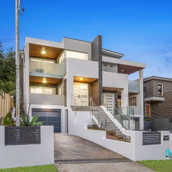 Modern North-Facing Duplex, Expansive Tri Level Design