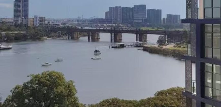 Modern Riverside Living and Convenient Location of Ryde