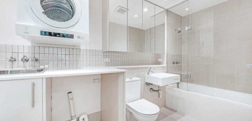 ***Deposit Taken after First Inspection***
Modern One-Bedroom Apartment in the Prime Location of Meadowbank