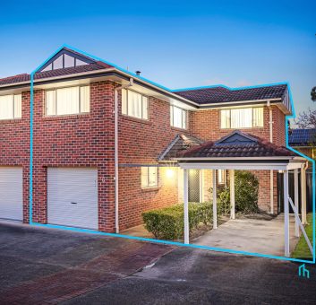 Tastefully Renovated Duplex Like Townhouse, Carlingford High Catchment