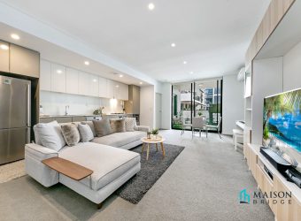 Spacious 2 Bedroom with Study Apartment at Convenient Location