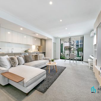 Spacious 2 Bedroom with Study Apartment at Convenient Location