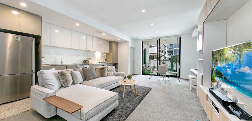 Spacious 2 Bedroom with Study Apartment at Convenient Location