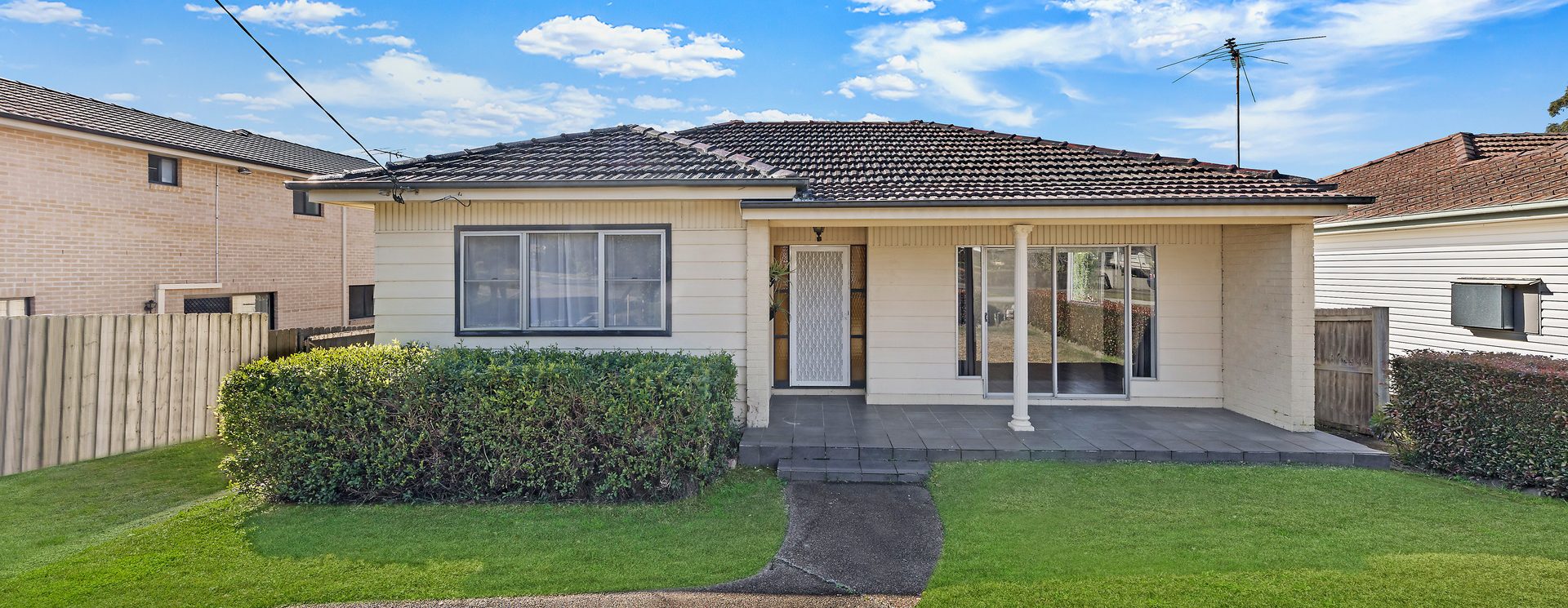 The Perfect Live or Build Later Family Home
