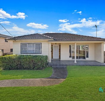 The Perfect Live or Build Later Family Home
