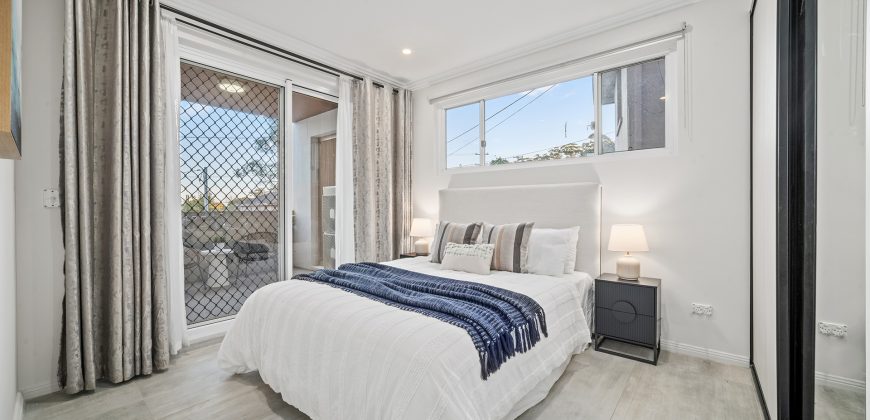 Modern North Facing Duplex, Double Brick & Concrete Slabs, Expansive Tri Level Design