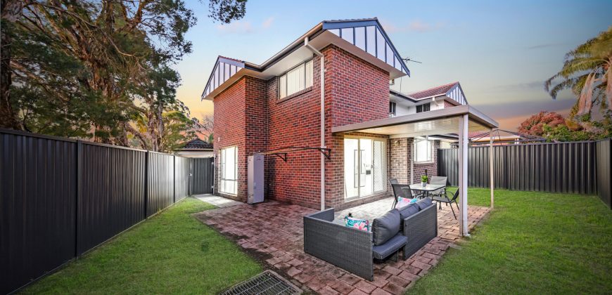 Tastefully Renovated Duplex Like Townhouse, Carlingford High Catchment