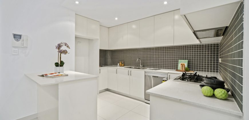 Exceptional Full-Brick Apartment – North Facing With Dual Balconies