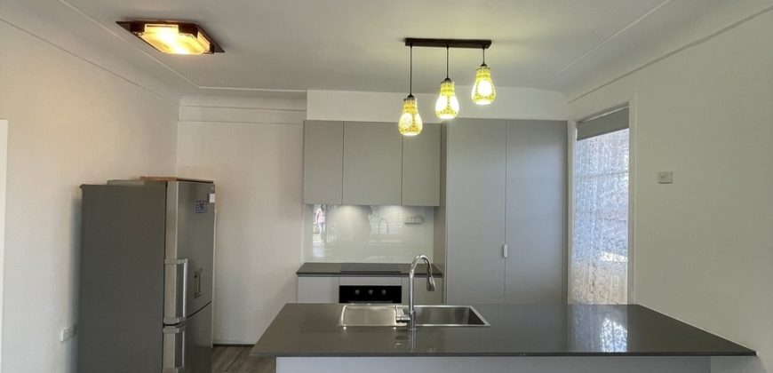 Freshly Renovated 3-Bedroom Home in Dundas Valley