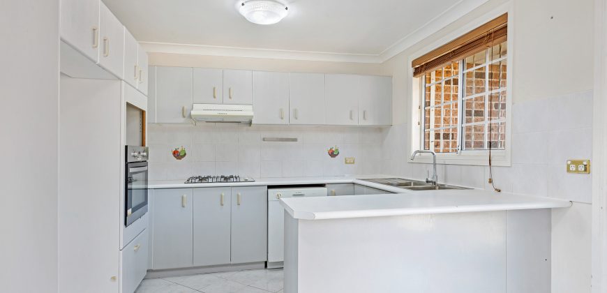 Spacious Villa in a Convenient Location!