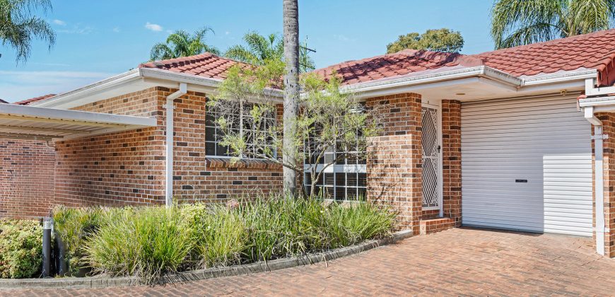 Spacious Villa in a Convenient Location!