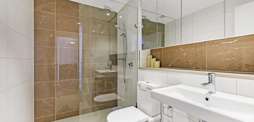 Luxury Water View 2 Bed Apartment