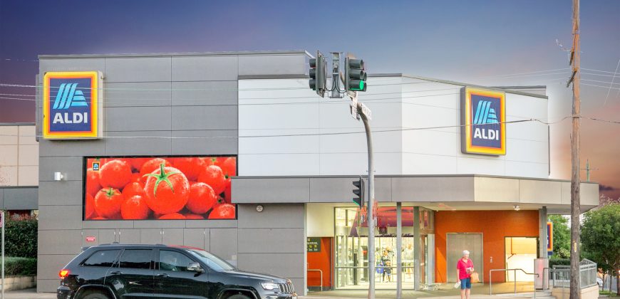 Immaculate Modern Apartment, Great Natural Light and Lift Access