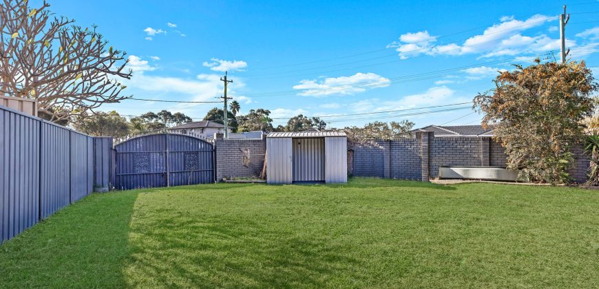 Lovely Family Home, Quiet Corner Position, Close to Waterfront and Park