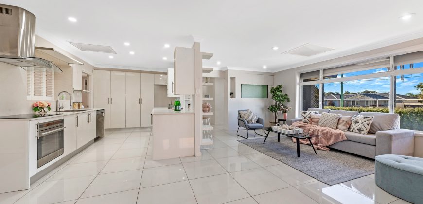 Lovely Family Home, Quiet Corner Position, Close to Waterfront and Park
