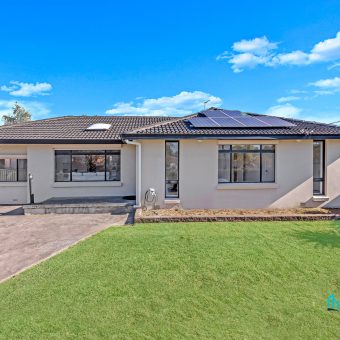Lovely Family Home, Quiet Corner Position, Close to Waterfront and Park