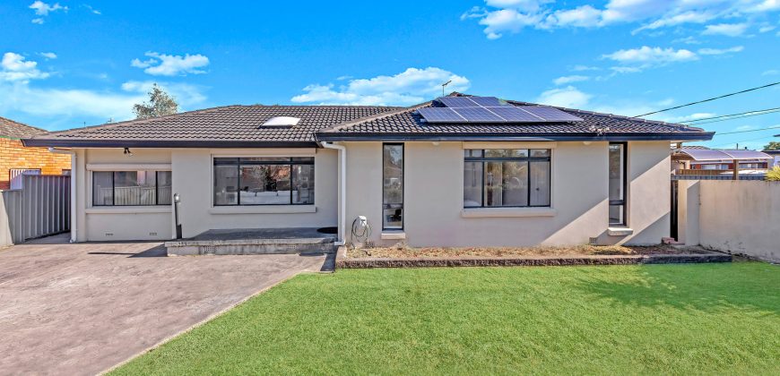 Lovely Family Home, Quiet Corner Position, Close to Waterfront and Park