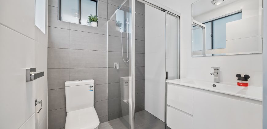 Sold By Sandy & William of “Maison Bridge Property” Sold By Sandy & William of “Maison Bridge Property”