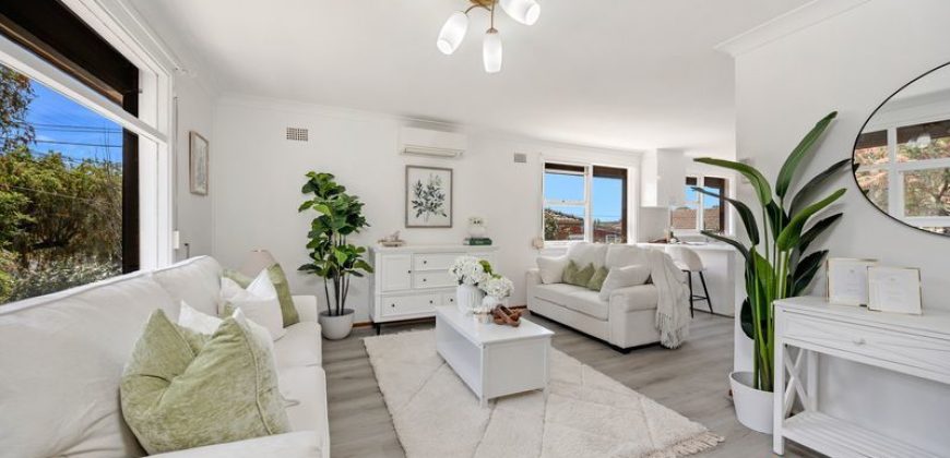 Beautifully Renovated Family Home + Self-Contained Granny Flat Beautifully Renovated Family Home + Self-Contained Granny Flat