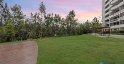 Stylish Two-Bedroom with Panoramic Green Lush & CBD Views
