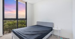 Stylish Two-Bedroom with Panoramic Green Lush & CBD Views