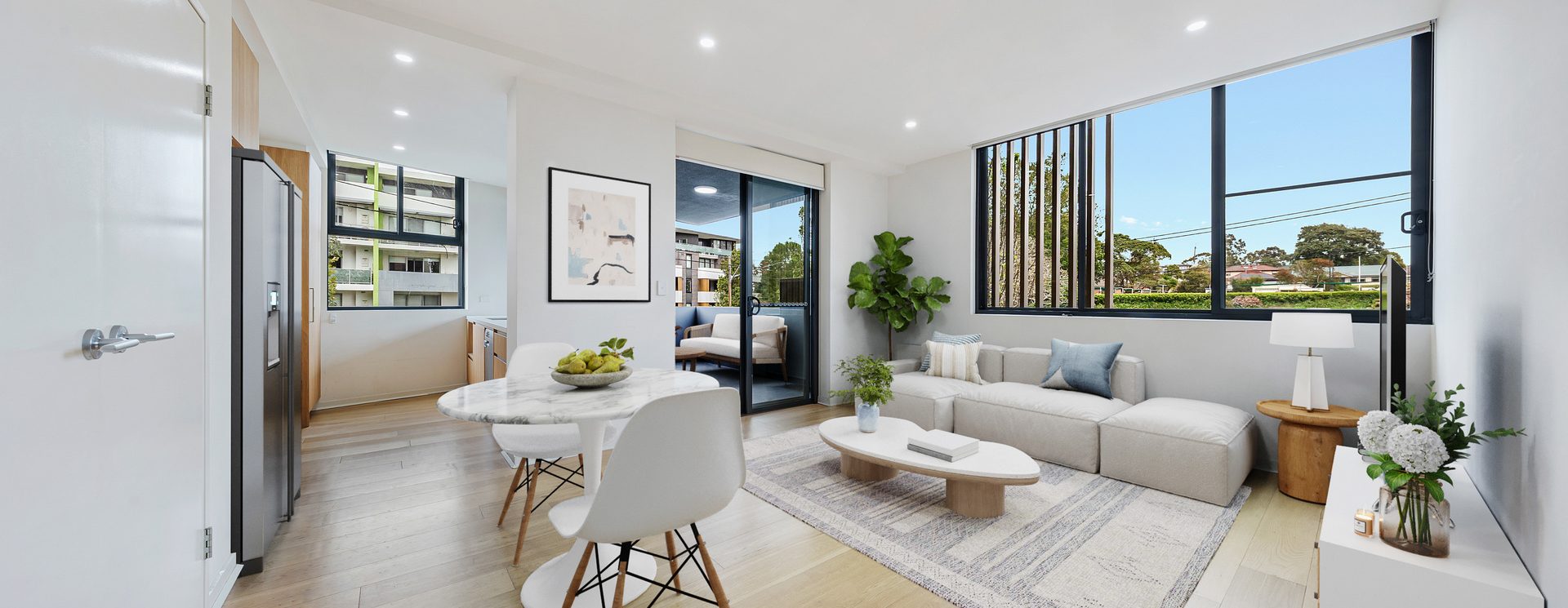 Sunlit Corner Apartment in a Peaceful yet Convenient Hornsby Location