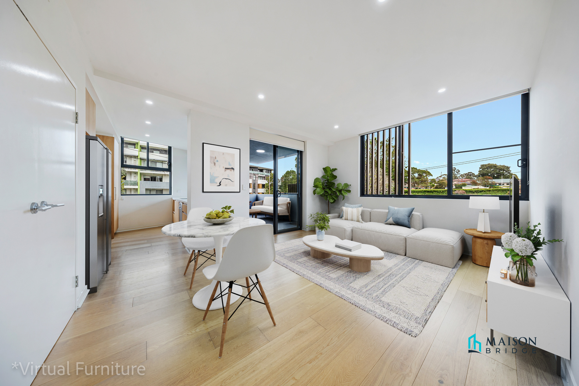 Sunlit Corner Apartment in a Peaceful yet Convenient Hornsby Location