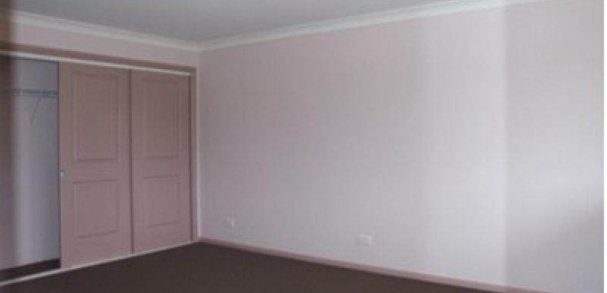 Spacious 4-Bedroom Duplex in a Quiet, Convenient Location