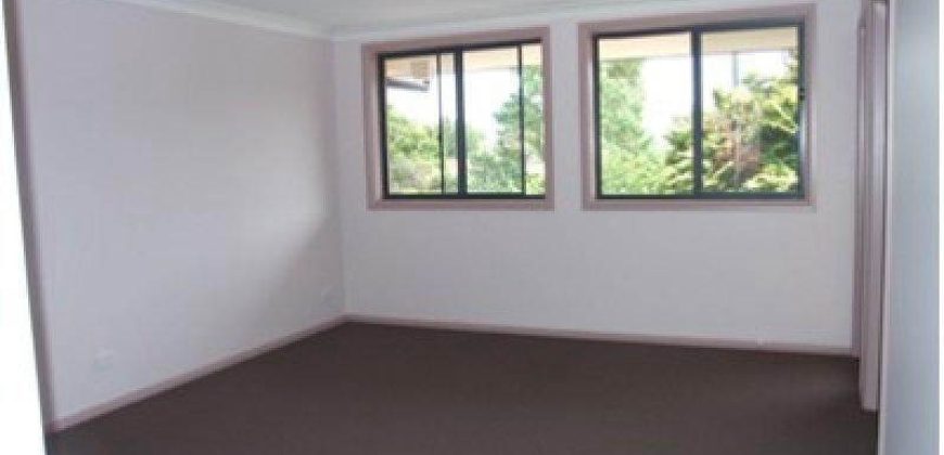 Spacious 4-Bedroom Duplex in a Quiet, Convenient Location