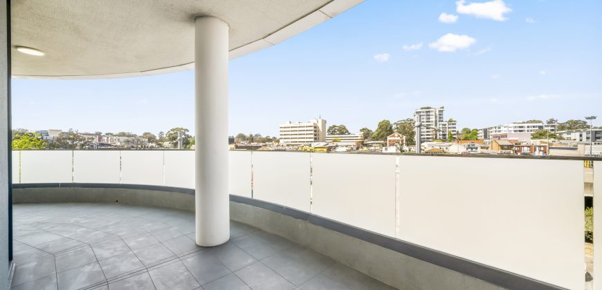 Premium 3-Bedroom Residence, From the Heart of Eastwood Premium 3-Bedroom Residence, From the Heart of Eastwood