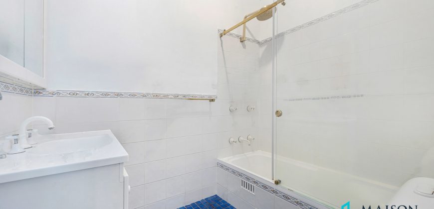 Spacious 4-Bed Family Home in a Quiet and Convenient Location Spacious 4-Bed Family Home in a Quiet and Convenient Location